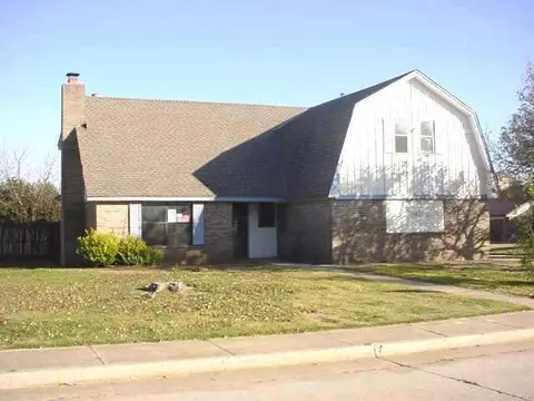 349 E Platt Dr, Yukon, OK 73099 photo 1