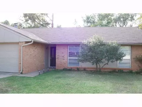 2116 Oakside Dr, Norman, OK 73071 photo 2