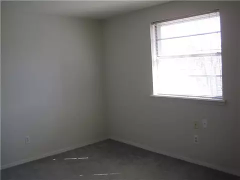 216 E Cherry Ave, Yukon, OK 73099 photo 9