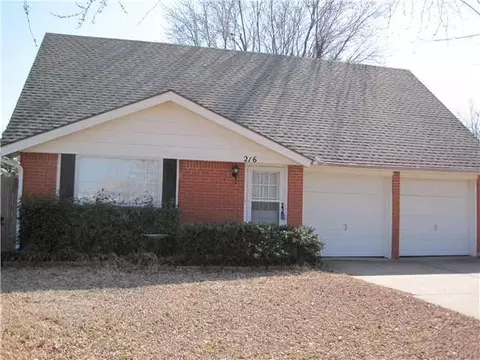216 E Cherry Ave, Yukon, OK 73099 photo 1