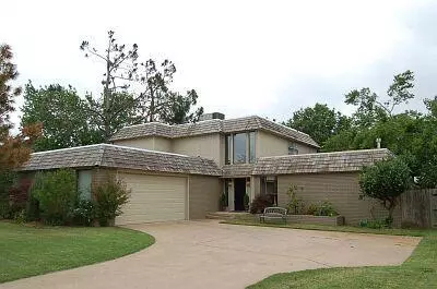 2119 Saddleback, Norman, OK 73072 photo 1