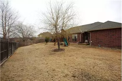 2641 E Ashecroft Dr, Edmond, OK 73034 photo 11