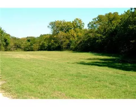 802 Arrowhead Dr, Tuttle, OK photo 3