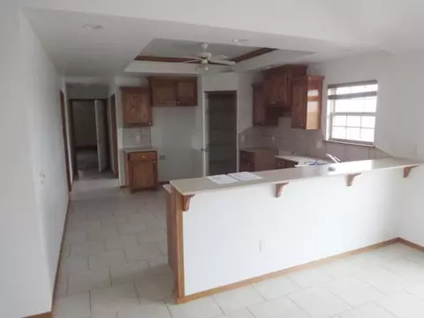 980 Sunflower Dr, Tuttle, OK 73089 photo 3