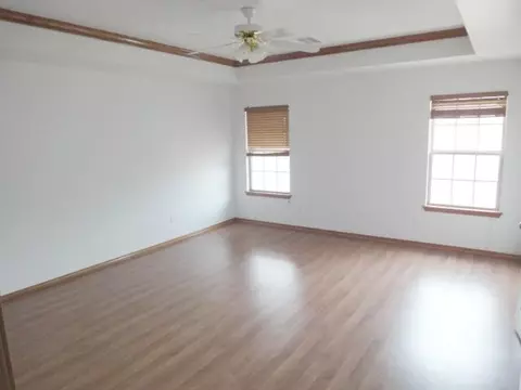 980 Sunflower Dr, Tuttle, OK 73089 photo 6