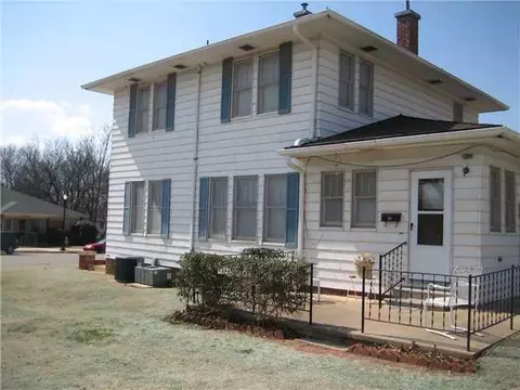 524 E Oklahoma Ave, Guthrie, OK 73044 photo 2