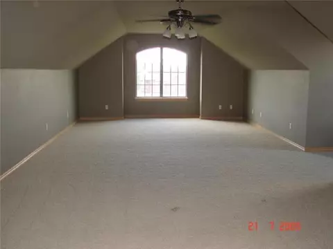 2113 NE 15th St, Moore, OK 73160 photo 9