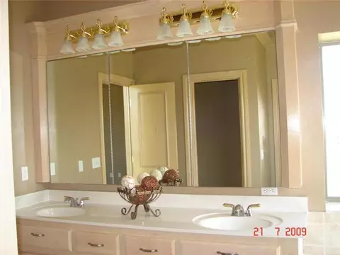 2113 NE 15th St, Moore, OK 73160 photo 11