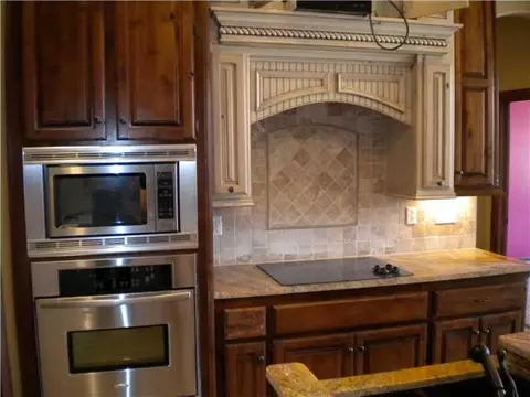 1305 Anns Pl, Moore, OK 73160 photo 2
