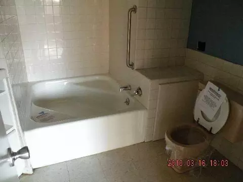 419 E 19th St, Okmulgee, OK 74447 photo 3