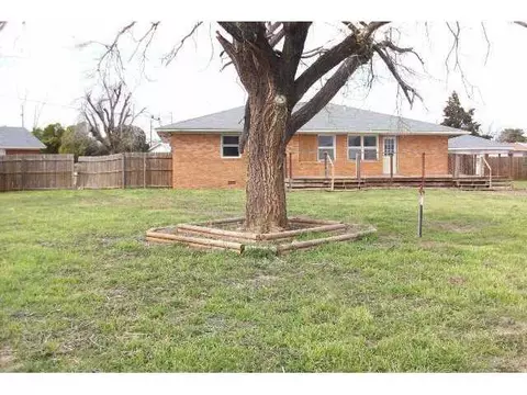 1400 Belle St, Altus, OK 73521 photo 8