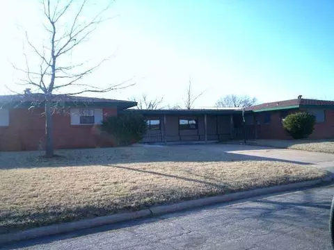 415 Mohawk Trl, Burns Flat, OK 73624 photo 1