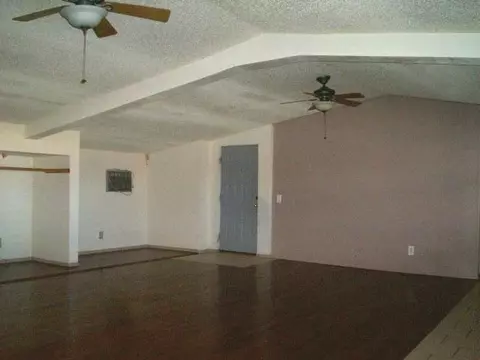 415 Mohawk Trl, Burns Flat, OK 73624 photo 2