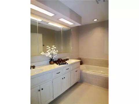 6 Windbrook Sq, Norman, OK 73072 photo 10