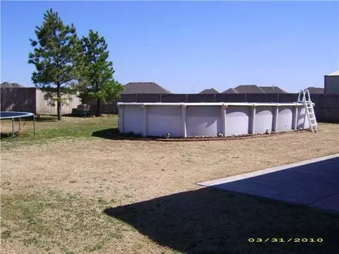 1806 Riviera Dr, Tuttle, OK 73089 photo 10