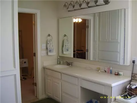 1806 Riviera Dr, Tuttle, OK 73089 photo 8