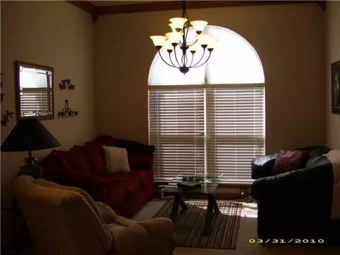 1806 Riviera Dr, Tuttle, OK 73089 photo 6