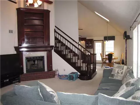 2631 Briarcliff Dr, Moore, OK 73170 photo 2