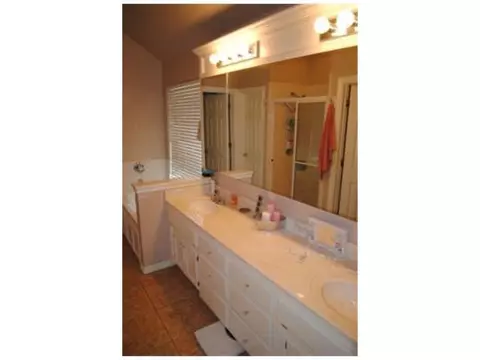 5901 E Mcmillin Dr, Tuttle, OK 73089 photo 7
