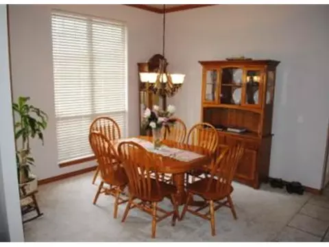 5901 E Mcmillin Dr, Tuttle, OK 73089 photo 5