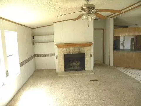 29240 Memorial Rd, Mcloud, OK 74851 photo 2
