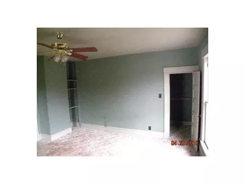 1017 E Noble Ave, Guthrie, OK 73044 photo 3