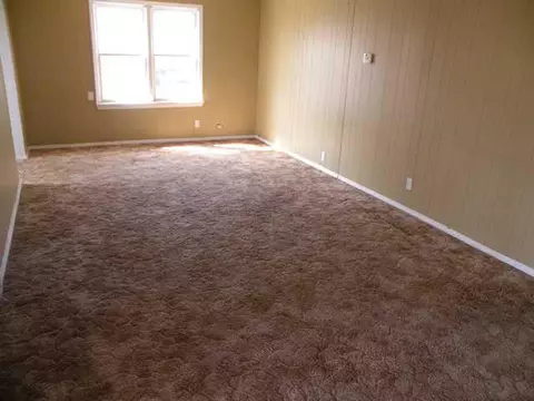 605 N Forrest Ave, Watonga, OK 73772 photo 2