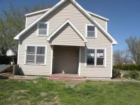 605 N Forrest Ave, Watonga, OK 73772 photo 1