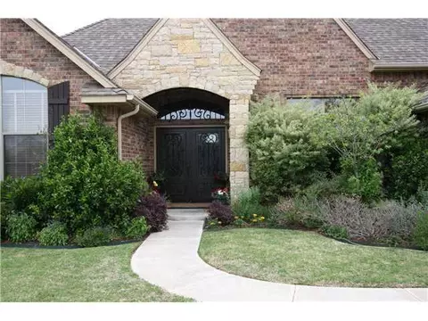4607 Pikeys Trl, Tuttle, OK 73089 photo 2