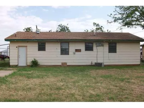 504 Mars St, Altus, OK 73521 photo 8