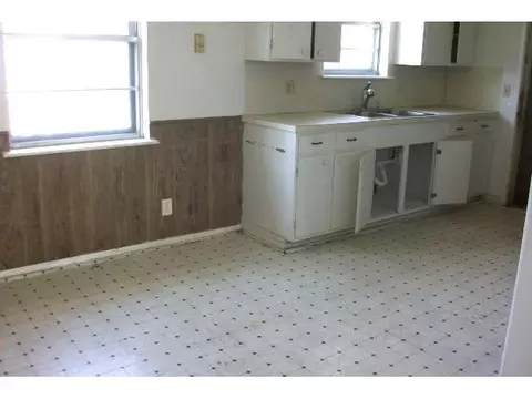 504 Mars St, Altus, OK 73521 photo 3
