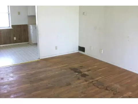 504 Mars St, Altus, OK 73521 photo 2