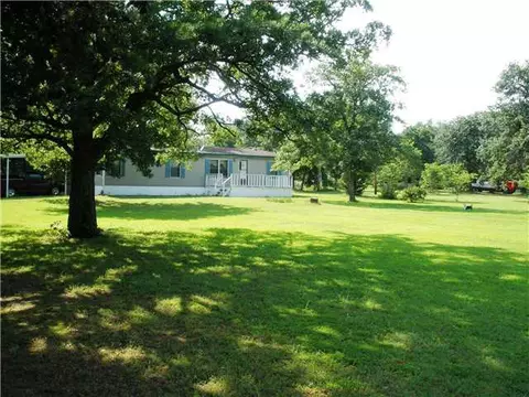 13225 N Lakeroad Dr, Mcloud, OK 74851 photo 1