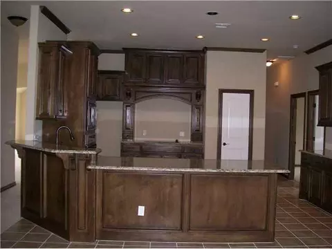 1700 Dorothy, Moore, OK 73170 photo 2