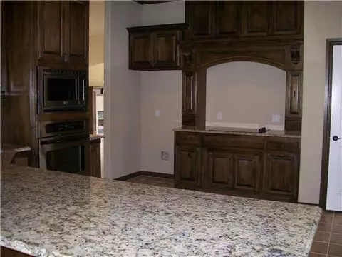 1700 Dorothy, Moore, OK 73170 photo 4