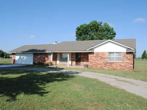 405 Mockingbird Ln, Tuttle, OK 73089 photo 1
