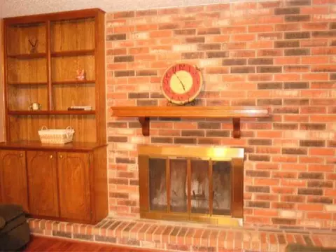 405 Mockingbird Ln, Tuttle, OK 73089 photo 4
