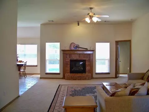 421 Summit Hill Rd, Norman, OK 73071 photo 2