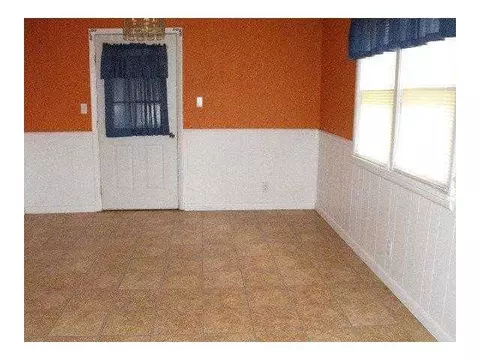 1424 E 11th St, Shawnee, OK 74801 photo 4
