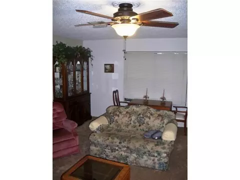 408 Cherryvale Rd, Edmond, OK 73003 photo 3