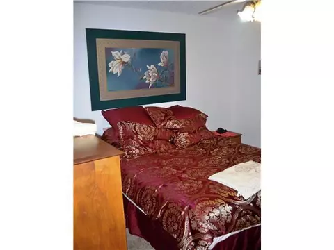 408 Cherryvale Rd, Edmond, OK 73003 photo 4
