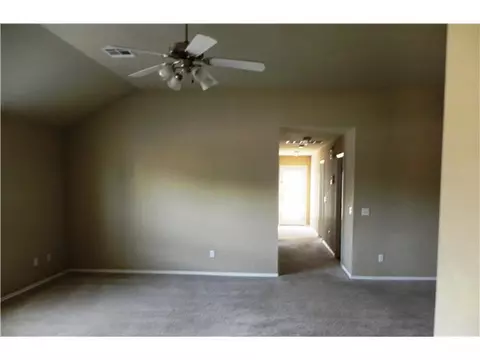 12357 SW 3rd St, Yukon, OK 73099 photo 3