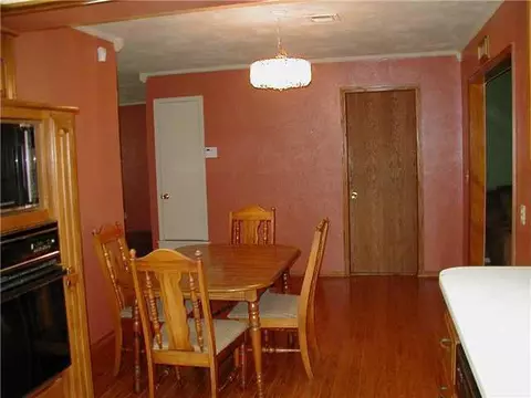 839 N Harrison St, Harrah, OK 73045 photo 5