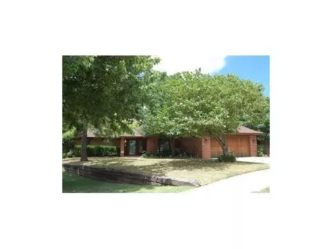 3324 Walnut Rd, Norman, OK 73072 photo 1