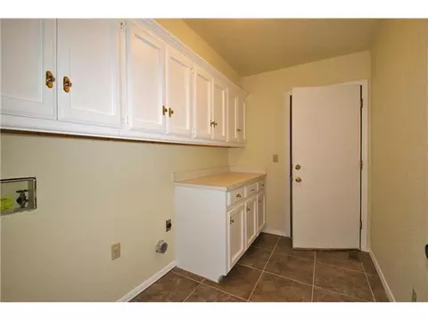 2205 E 37th St, Edmond, OK 73013 photo 10