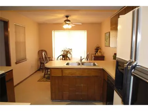 208 Loch Loop, Yukon, OK 73099 photo 7
