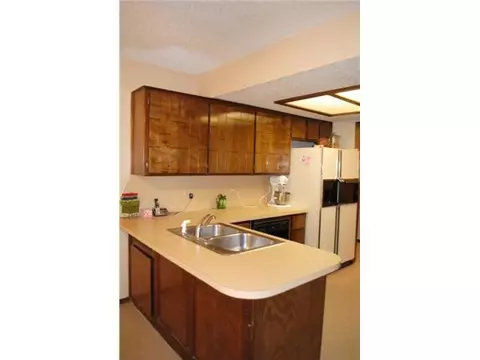 208 Loch Loop, Yukon, OK 73099 photo 5