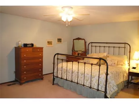 208 Loch Loop, Yukon, OK 73099 photo 8