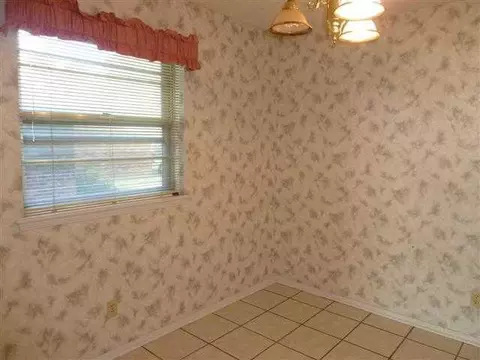 3725 N Eagle Ln, Bethany, OK 73008 photo 5