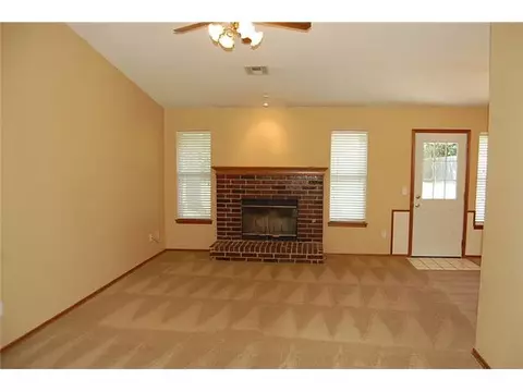 416 Crest Pl, Norman, OK 73071 photo 9